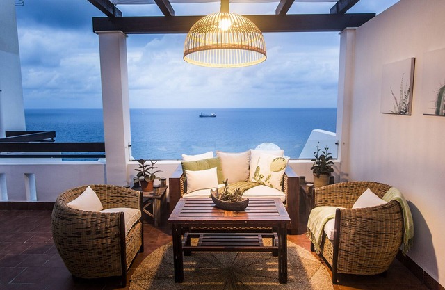 Beautiful Penthouse with incredible sea views