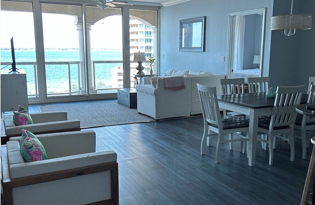Beautiful Portofino condo on Pensacola Beach