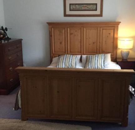 Beautiful private room with Kingsize bed and large private en-suite