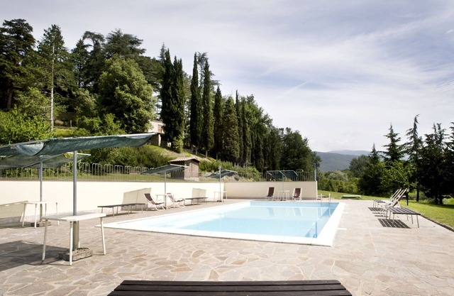 Beautiful private villa with private pool, WIFI, TV, veranda, pets allowed, panoramic view, parking