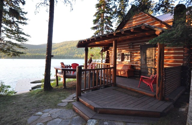Beautiful Quaint Cabin | 1 Bed, 1 Bath