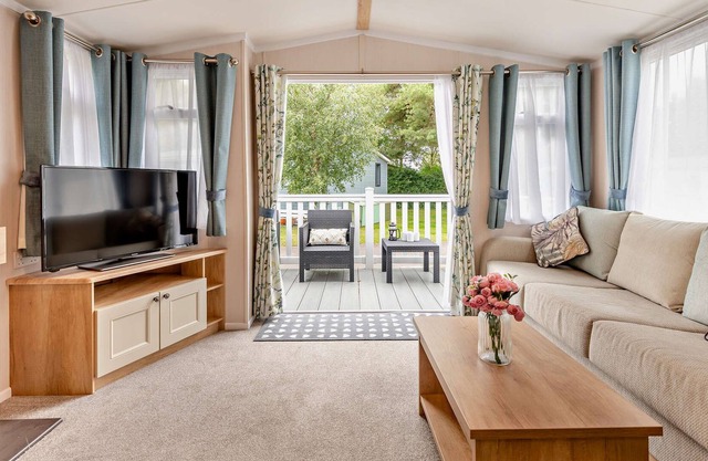 Beautiful Quiet Lodge Close to Woodlands and New Forest Sleeps 6