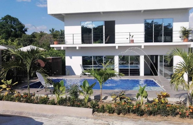 BEAUTIFUL SCENERY WIFI AIR IDEAL FOR FAMILIES BOARD GAMES BOLIRANA MINITEJO