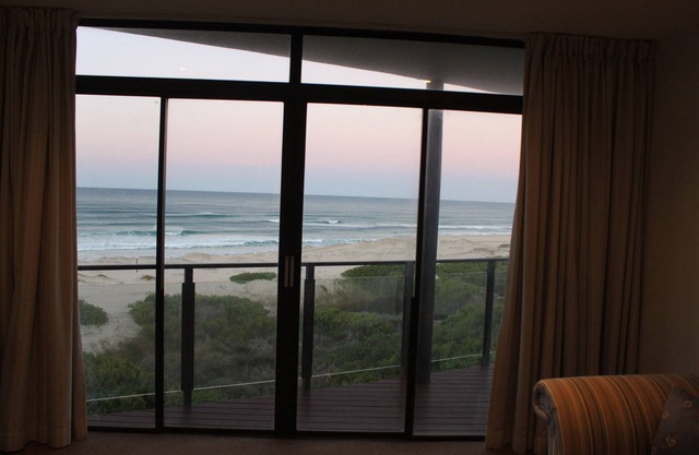 Beautiful sea view, walk out of the house onto the dunes and beach. Quiet