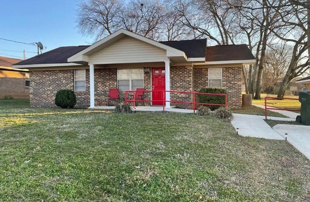 Beautiful Spacious 3 BR brick home for the family