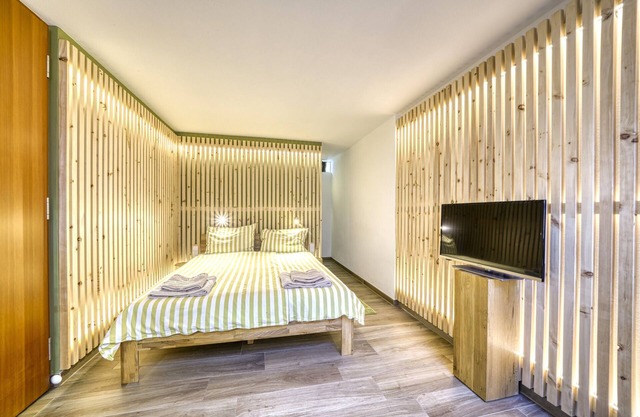 Beautiful studio near Bolzano - forest view, right on the European long-distance trail