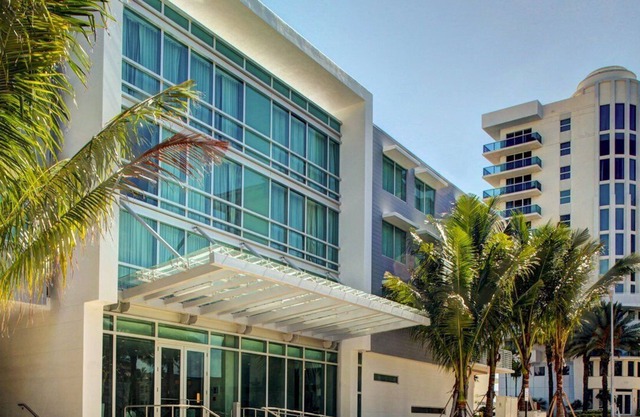 Beautiful studio unit at resort, sleeps 2