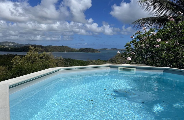 Beautiful T4 villa on the edge of a natural park with magnificent sea view