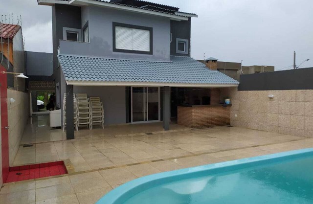 Beautiful townhouse with pool and Wi-Fi