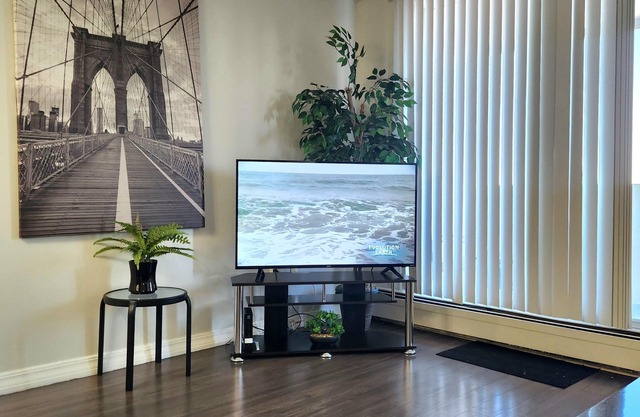Beautiful Two Bedroom Condo in Great Location!