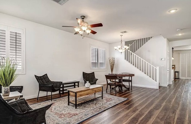 Beautiful Vegas Executive Home with Heated Pool