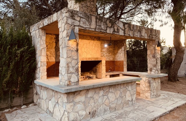 Beautiful villa for 7 people, private pool, fully air-conditioned