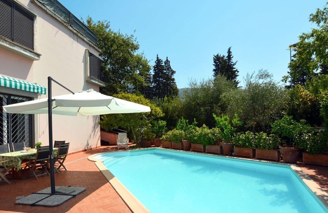 Beautiful villa for 6 people with private pool, WIFI, TV, terrace and parking
