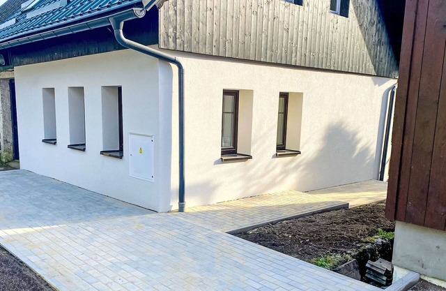 Beautiful villa for 8 guests with WIFI, TV, terrace and parking