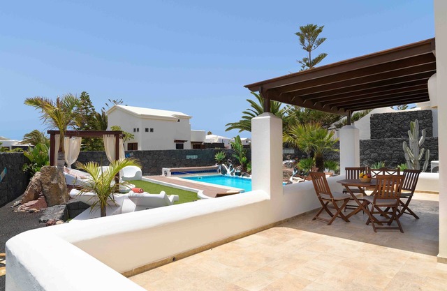 Beautiful villa with private pool