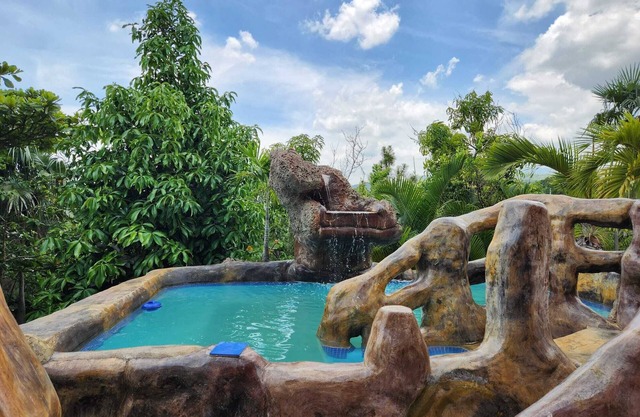 Beautiful villa with private pool and nice mountains viewn