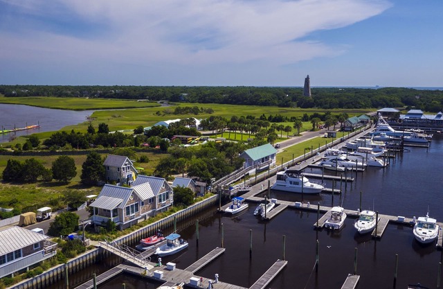 Beautiful Waterfront Cottage