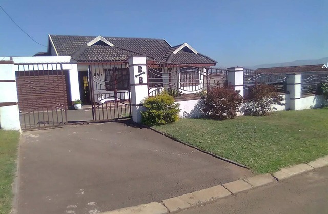 Bed and Breakfast at The White House