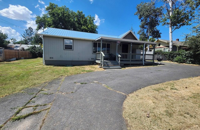 Bed, Bath and Beyond