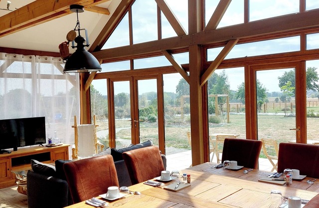 Bed&Breakfast homestay - 6 kms Mont Saint-Michel
