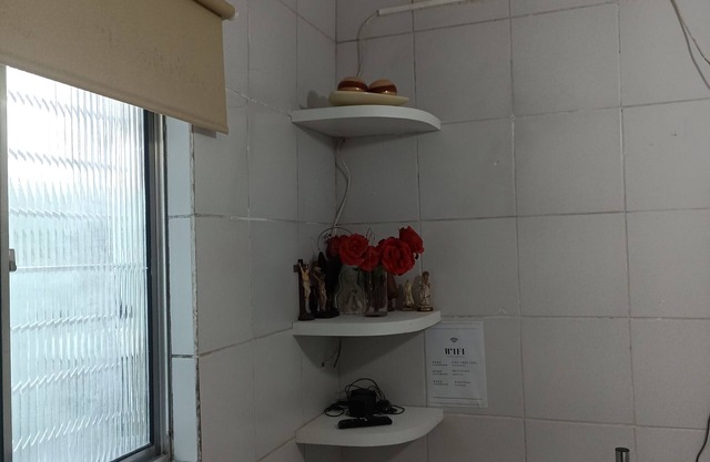 Bedroom suite kitchen pantry