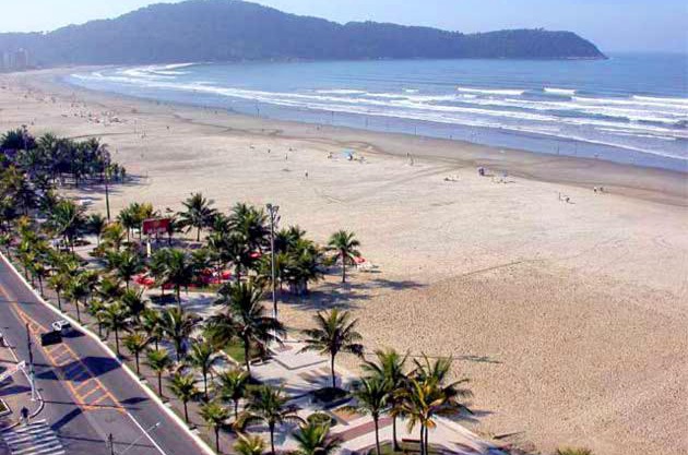 Belo apartamento à 50m da Praia com Wi-Fi gratuito