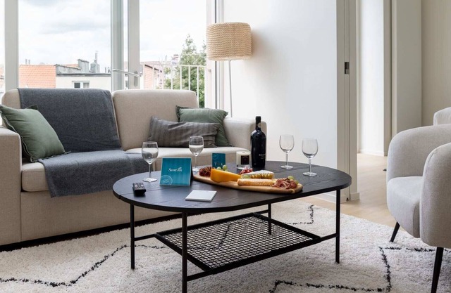 Beriot IV - Two Bedroom Apartment, Sleeps 6