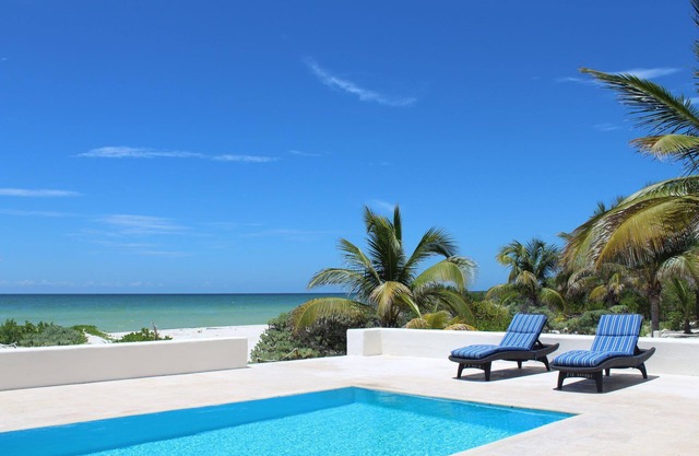 BEROCO Front Beach House Yucatan Wi-Fi, Pool, Smart Tv