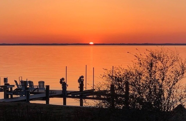 BEST Exposure on the Bay for SUNSETS with Pool, Dock & Spa