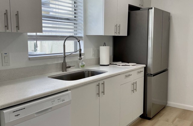 Best location, dog friendly, and gas golf cart included!