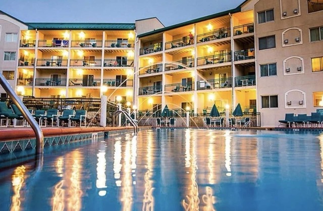 Best Location in Lake Geneva, walk to downtown!