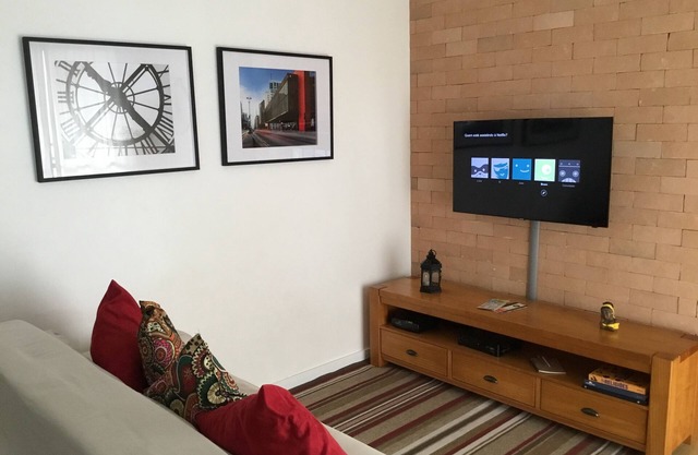Best location.Pinheiros and Vila Madalena, metro, bars and restaurants