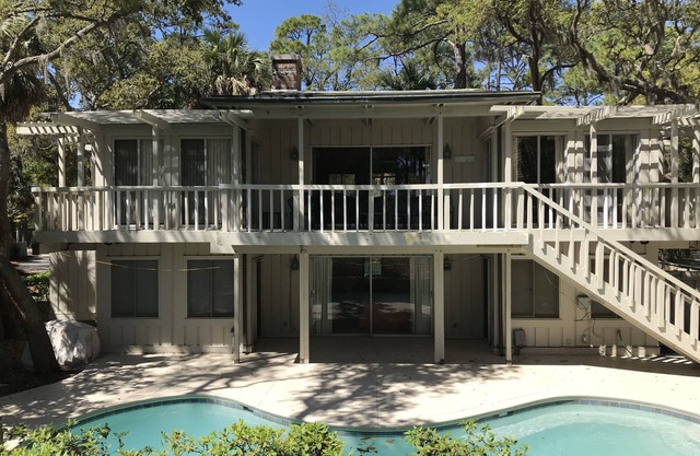 BEST VALUE ON THE BEACH IN SEA PINES!nALMOST OCEANFRONT!
