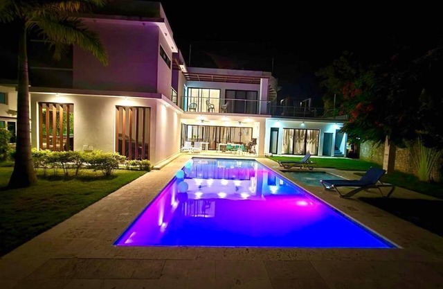 Best Villa in Ocean Village!