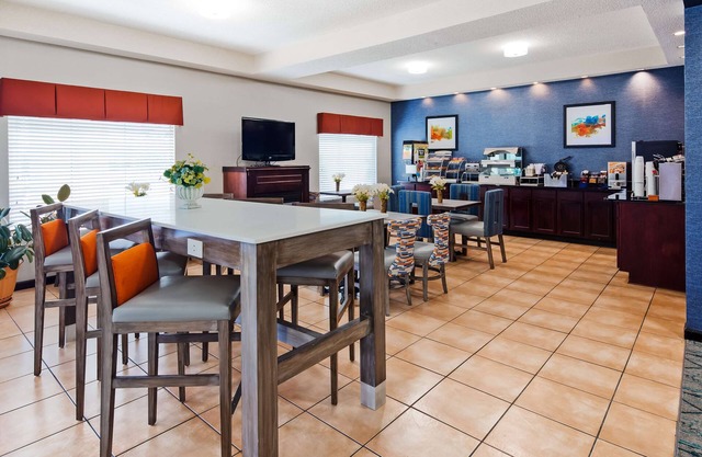 Best Western Hiram Inn & Suites