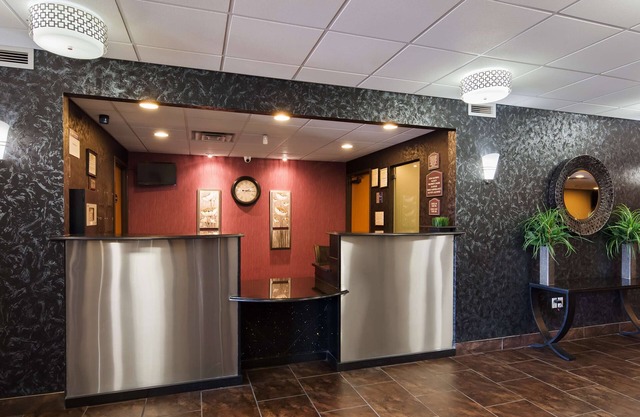 Best Western Plover-Stevens Point Hotel & Conference Center