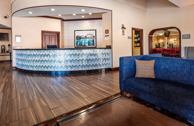 Best Western Plus Heritage Inn