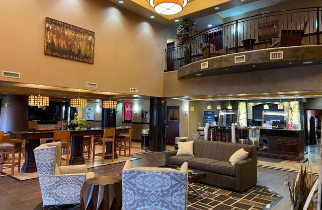 Best Western Plus KC Speedway Inn & Suites