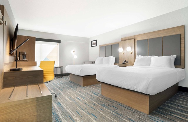 Best Western Plus Mobile Inn & Suites