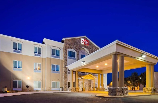 Best Western Plus Montezuma Inn and Suites