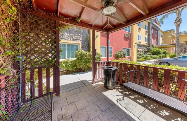 Best Western Plus Wasco Inn & Suites