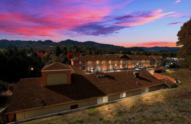 Best Western Willits Inn