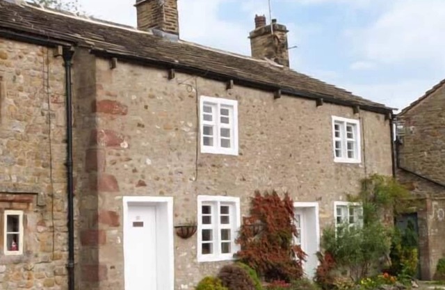 BETTY'S COTTAGE, pet friendly, character holiday cottage in Gargrave
