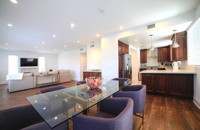 Beverly Hills Adjacent Luxury Condo Unit 301