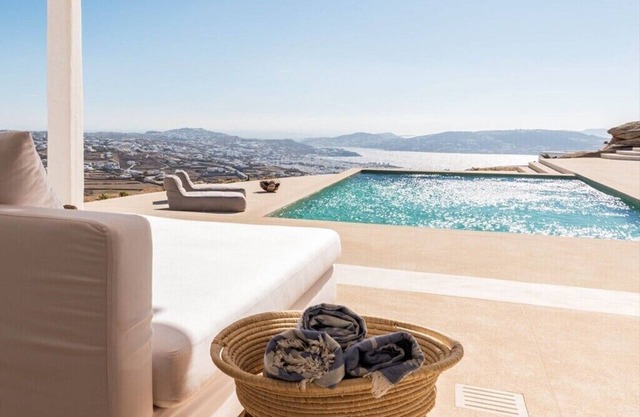 BH913 - C - Villa Mykonos