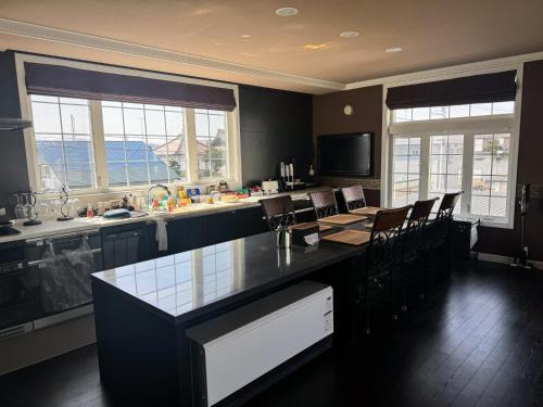 Biei Terrace 2F 専用玄関 127平米 85型スマートTV -駅前通り&景観条例地区-