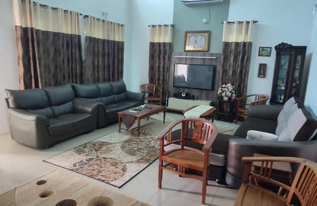 Big Banglo Homestay