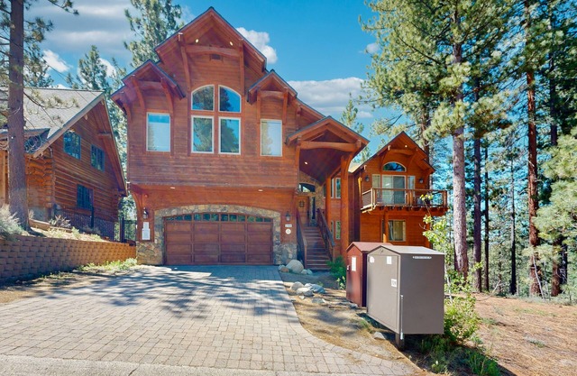 Big Bear Lodge with Hot Tub, Sauna, Game Room, Decks & 4 Fireplaces