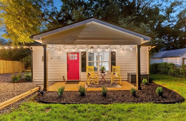 Big City Casita | Bright & Airy in Hip ATL Area
