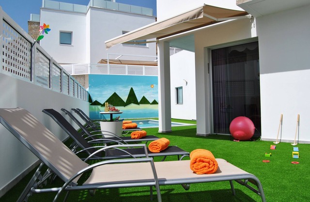 Big Villa Tauro with Private Heated Saltwater Pool & Jacuzzi & BBQ & Game Room